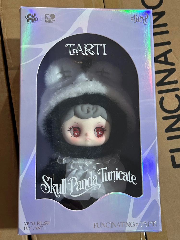 Tarti Skull Panda Vinyl Plush  - Soft Plush Doll recension och pris
